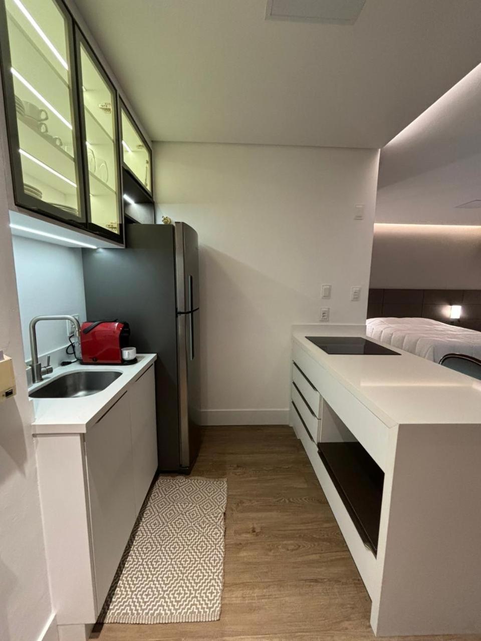 Apart Hotel Moderno Em Жоїнвіль Екстер'єр фото