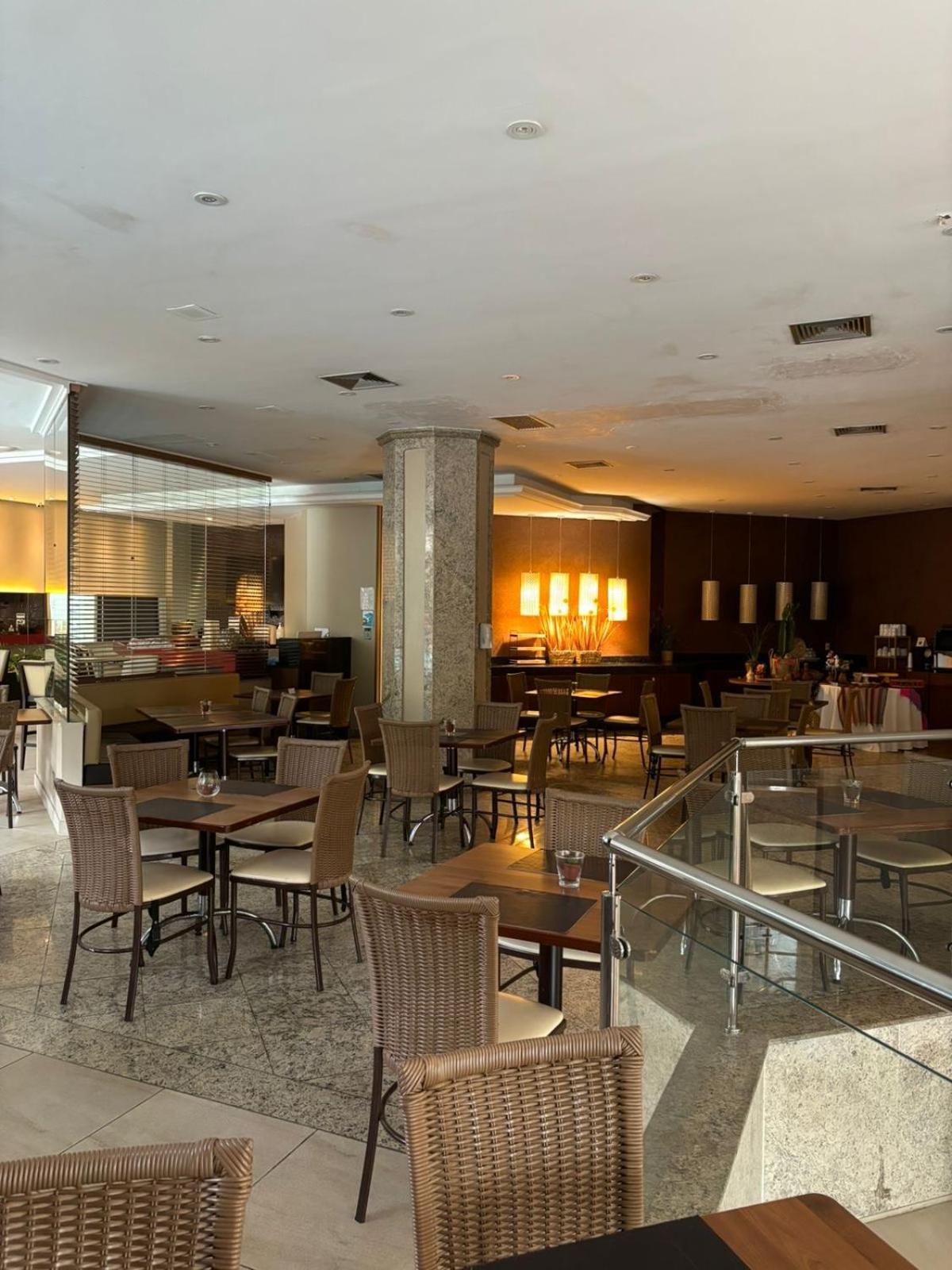 Apart Hotel Moderno Em Жоїнвіль Екстер'єр фото